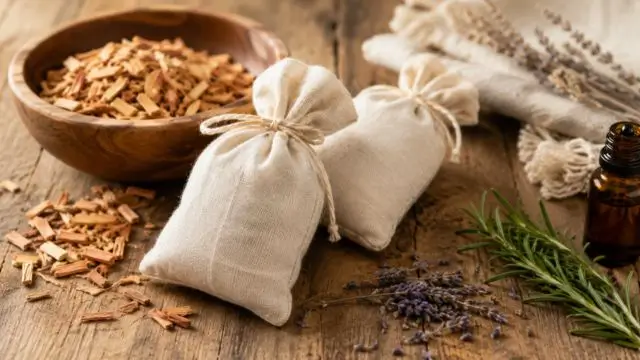 Cedarwood Closet Sachets